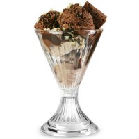 Ice cream dish with chocolate ice cream made of polycarboante reusable plastic